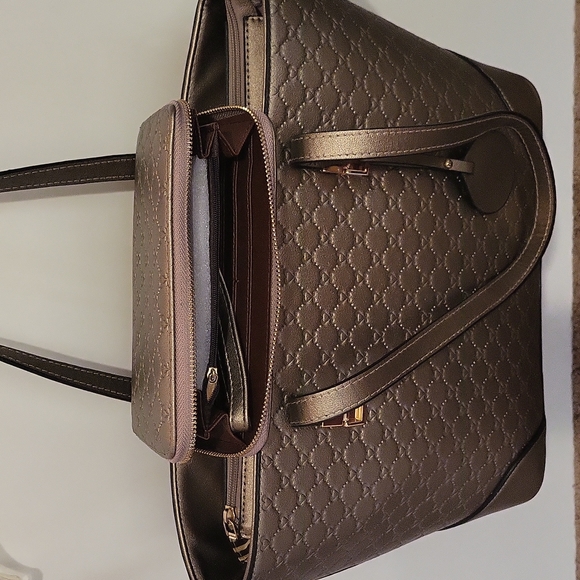 NWT Diophy medium gold tote purse - Picture 7 of 11